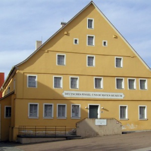 Deutsches Pinsel- und Buerstenmuseum